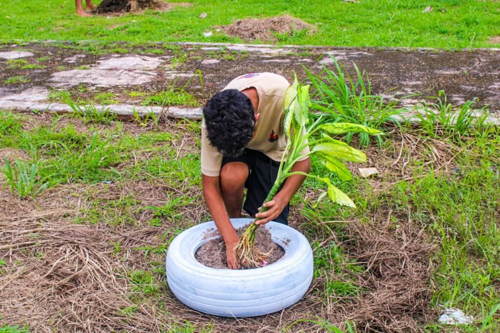 Projeto Mãos na Terra mobiliza comunidade com oficinas de reciclagem e sustentabilidade em Barcarena 2 WhatsApp Image 2026 05 09 at 14.33.40