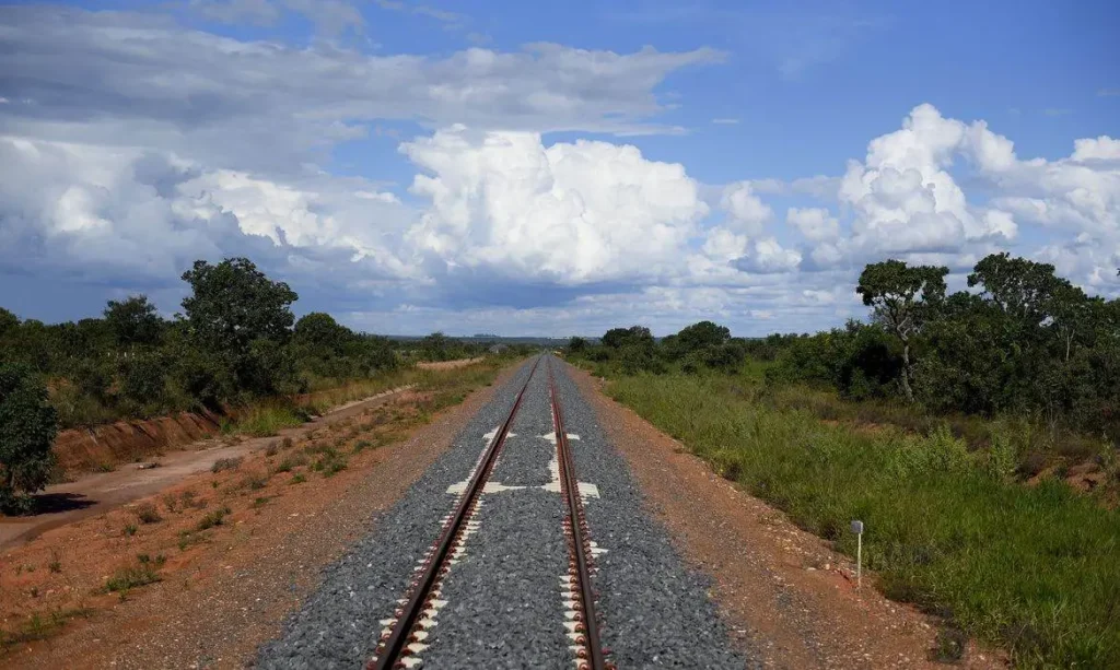 Governo Federal propõe novo traçado para Ferrogrão ao STF para destravar projeto